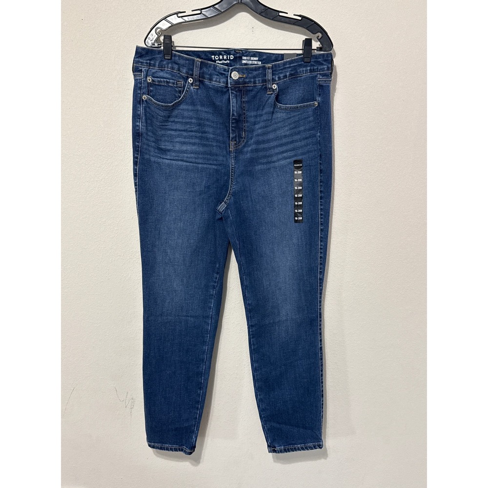 NWT Torrid Trio Fit Skinny Jeans Womens 16-20 Regular Blue High Rise Denim